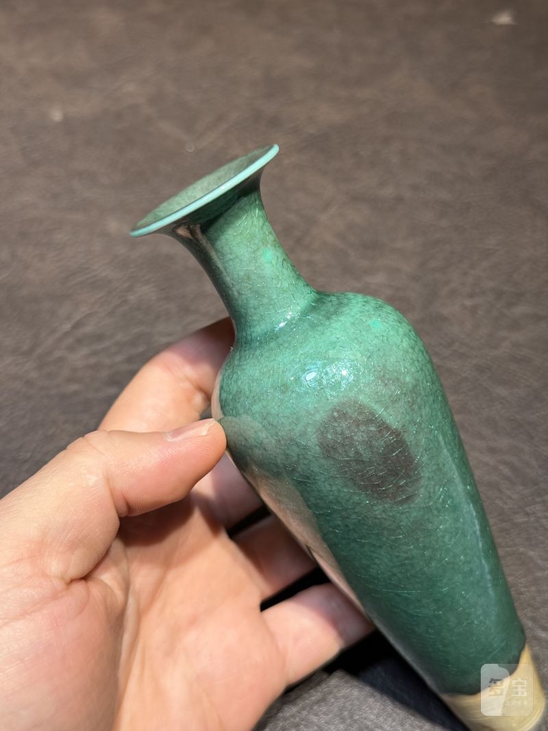清光绪 苹果绿釉柳叶瓶 - 图7
